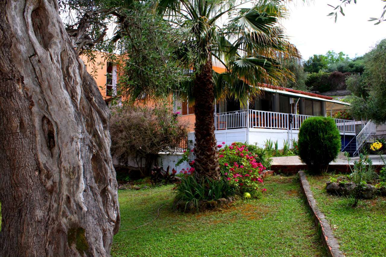 Hotel Tina Limni Exterior foto